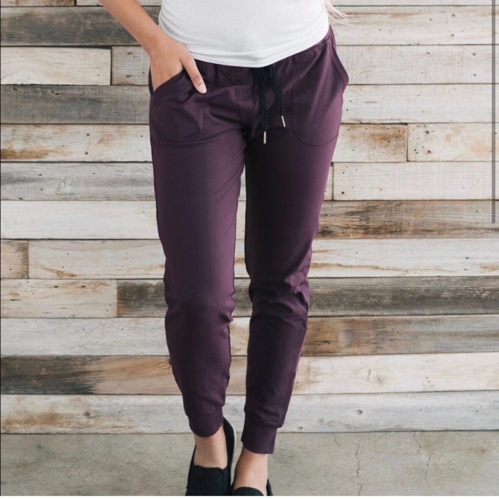 ZYIA Active “Plum Unwind Joggers” Size Large
